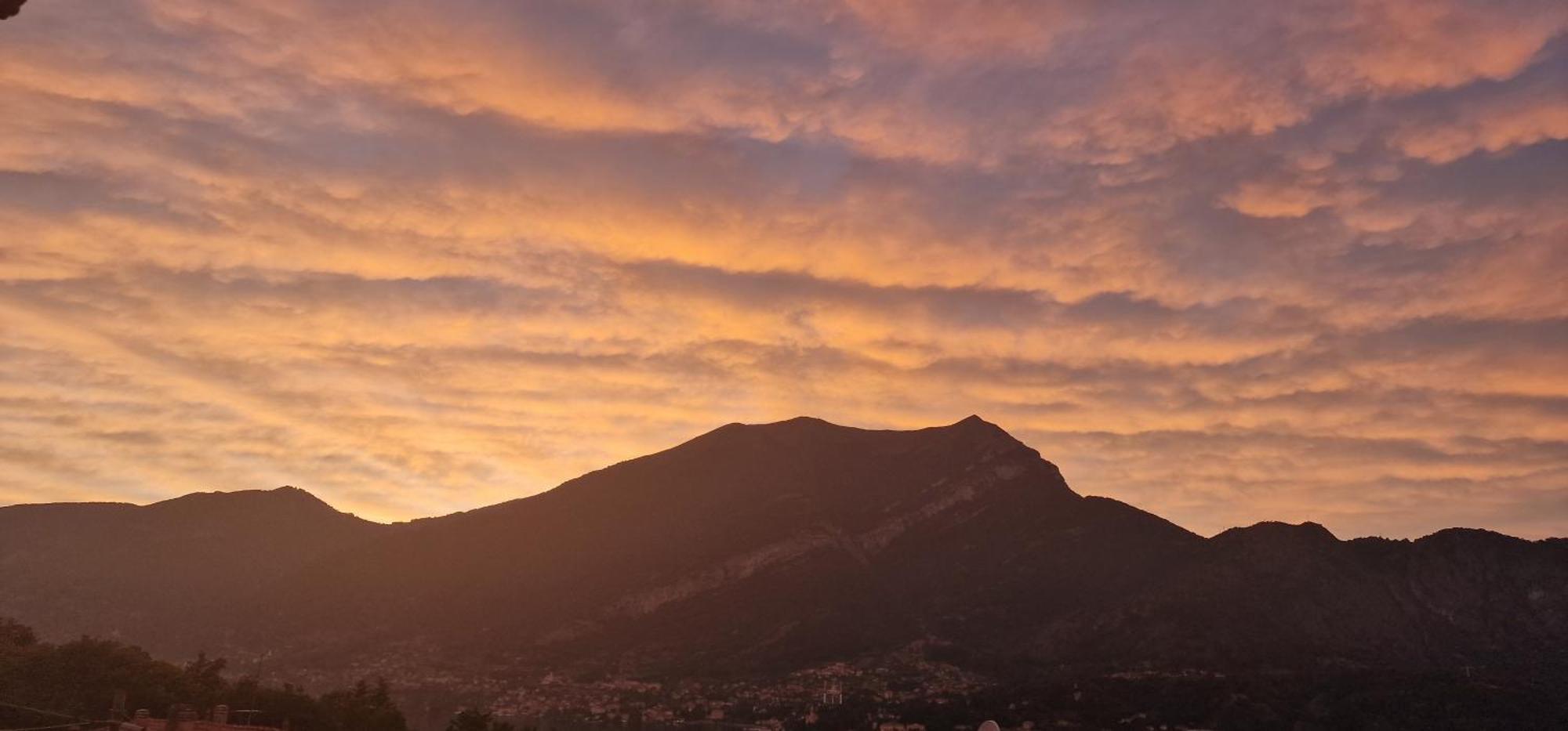Appartamento Casa Noemi Bellagio Esterno foto